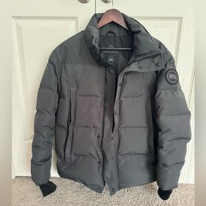 Canada Goose Chilliwack Grey Bomber Black Label